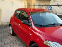 Usata Lancia Ypsilon 69 CV (50 kW) 2016 Rosso Utilitaria