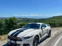 Usata Ford Mustang Fastback 317 CV (233 kW) 2017 Bianco Coupé
