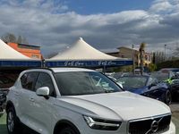 Usata Volvo XC40 Momentum 150 CV (110 kW) 2020 Bianco SUV