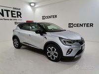 Usata Renault Captur 145 CV (106 kW) 2022 Grigio SUV