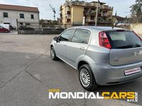 Usata Fiat Grande Punto Dynamic 77 CV (56 kW) 2009 Gray Utilitaria