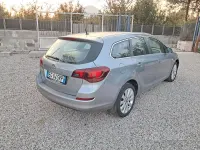 Usata Opel Astra 125 CV (91 kW) 2011 Grigio Station wagon