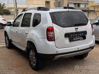Usata Dacia Duster Lauréate 115 CV (84 kW) 2018 Bianco SUV