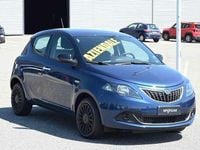 Usata Lancia Ypsilon Silver 69 CV (50 kW) 2022 Blu Utilitaria