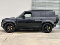Usata Land Rover Defender SE Dynamic 200 CV (147 kW) 2025 Nero SUV