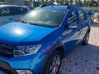 Usata Dacia Sandero Ambiance 90 CV (66 kW) 2017 Blu Berlina