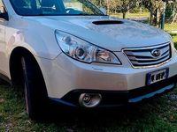 Usata Subaru Outback 150 CV (110 kW) 2011 Bianco SUV