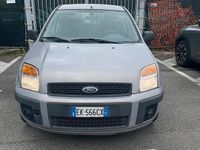 Usata Ford Fusion 80 CV (58 kW) 2011 Grigio Utilitaria