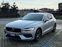 Usata Volvo V60 R-Design 197 CV (144 kW) 2021 Argento Station wagon