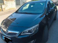 Usata Opel Astra Cosmo 160 CV (117 kW) 2010 Nero Berlina