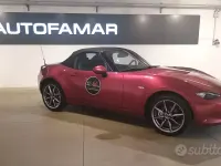 Usata Mazda MX5 Exclusive-Line 184 CV (135 kW) 2023 Rosso Cabrio