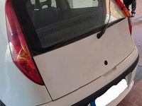 Usata Fiat Punto 60 CV (44 kW) 2003 Bianco Utilitaria