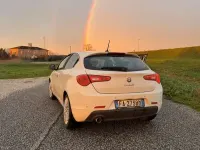 Usata Alfa Romeo Giulietta Exclusive 120 CV (88 kW) 2015 Utilitaria
