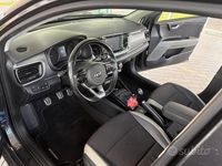 Usata Kia Stonic Style 120 CV (88 kW) 2019 SUV
