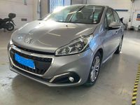 Usata Peugeot 208 Active 83 CV (61 kW) 2019 Argento Utilitaria