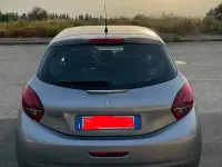 Usata Peugeot 208 102 CV (75 kW) 2019 Grigio Utilitaria