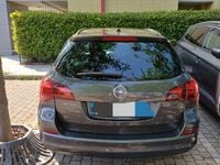 Usata Opel Astra Sport 110 CV (80 kW) 2012 Grigio Station wagon