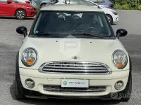 Begagnad Mini ONE 95 HK (69 kW) 2008 Vit Halvkombi