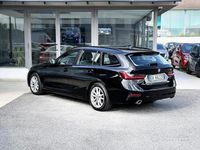 Usata BMW 318 156 CV (114 kW) 2022 Nero Berlina
