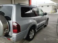 Usata Mitsubishi Pajero 160 CV (117 kW) 2005 Grigio SUV