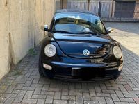 Usata VW New Beetle 90 CV (66 kW) 2005 Nero Utilitaria