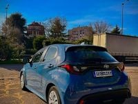 Usata Toyota Yaris Trend 72 CV (52 kW) 2021 Blu Utilitaria