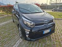 Usata Kia Picanto X-Line 66 CV (48 kW) 2023 Nero Utilitaria
