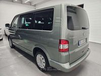 Usata VW Caravelle 131 CV (96 kW) 2007 Grigio Monovolume