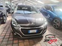 Usata Peugeot 208 Active 102 CV (75 kW) 2019 Grigio Utilitaria