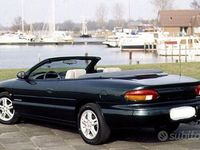 Usata Chrysler Stratus 131 CV (96 kW) 1996 Blu Cabrio