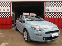 Usata Fiat Punto Lounge 69 CV (50 kW) 2015 Blu Berlina