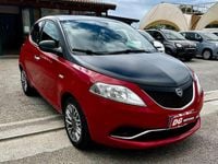 Usata Lancia Ypsilon Silver 69 CV (50 kW) 2017 Rosso Utilitaria