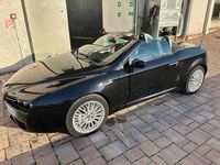 Usata Alfa Romeo Spider Exclusive 260 CV (191 kW) 2007 Nero Cabrio