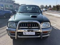 Usata Mitsubishi L200 99 CV (72 kW) 2000 Grigio Pick-up