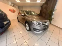Usata Mercedes B180 Business 109 CV (80 kW) 2016 Arancione Utilitaria