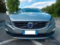 Usata Volvo V60 150 CV (110 kW) 2018 Grigio Station wagon