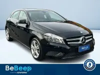 Usata Mercedes A180 122 CV (89 kW) 2013 Nero pastello Berlina