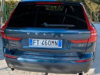 Usata Volvo XC60 Momentum 190 CV (139 kW) 2019 Blu/azzurro SUV