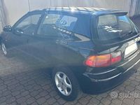 Usata Honda Civic 75 CV (55 kW) 1993 Nero Utilitaria