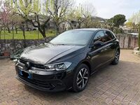 Usata VW Polo 95 CV (69 kW) 2022 Nero Utilitaria