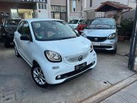 Usata Smart ForFour Passion 71 CV (52 kW) 2015 Bianco Utilitaria