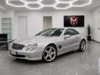 Usata Mercedes SL500 306 CV (225 kW) 2002 Grigio Cabrio