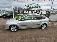 Usata Ford Focus 90 CV (66 kW) 2006 Grigio Berlina