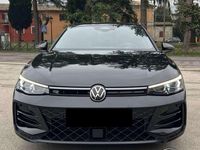 Usata VW Passat R-line 150 CV (110 kW) 2024 Nero Station wagon