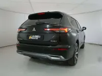 Nuova Mitsubishi Outlander P-HEV Intense 136 CV (100 kW) 2026 Black diamond SUV