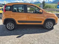 Usata Fiat Panda 4x4 Trekking 85 CV (62 kW) 2017 Arancione Utilitaria