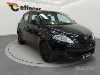 Usata Lancia Ypsilon 69 CV (50 kW) 2015 Nero Utilitaria