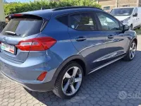 Usata Ford Fiesta Active 101 CV (74 kW) 2019 Blu Utilitaria