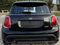 Begagnad Mini ONE 75 HK (55 kW) 2022 Svart Halvkombi