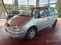 Usata Ford Galaxy 110 CV (80 kW) 1999 Grigio Monovolume